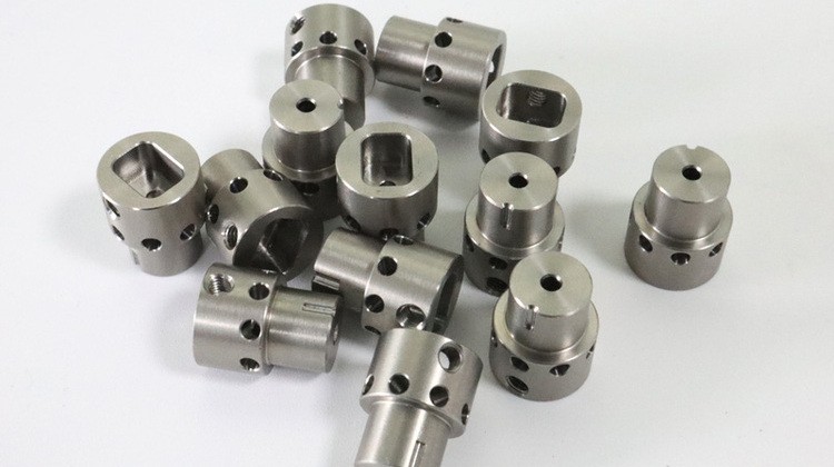 Maximising accuracy and efficiency: The key role of the factory in CNC machining of stainless steel